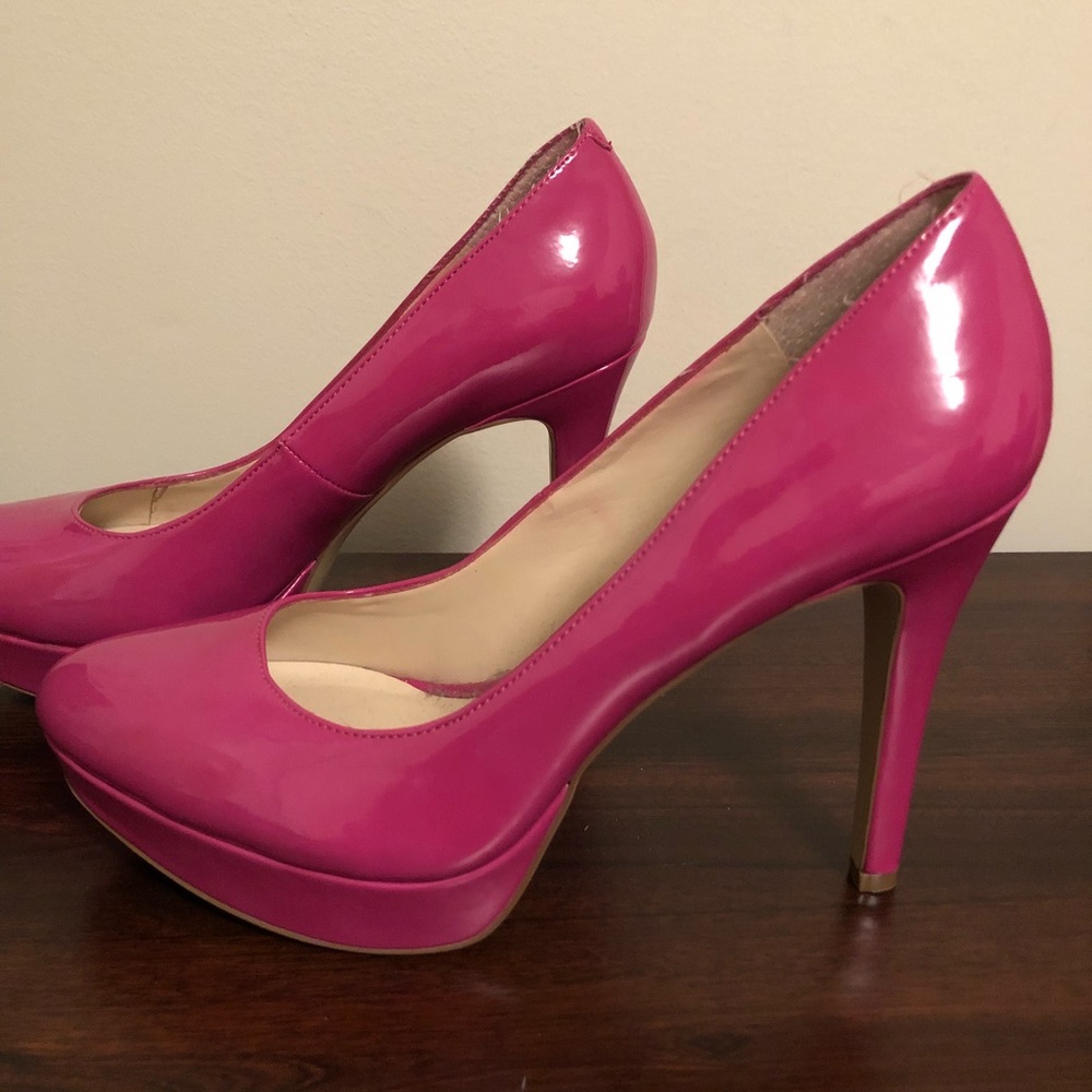 BANDOLINO HEELS.